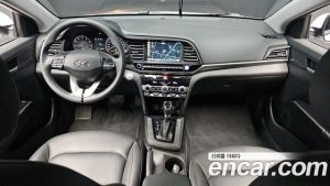 Hyundai AVANTE 1.6 2020 года из Южной Кореи