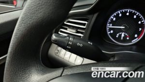 Hyundai AVANTE 1.6 2020 года из Южной Кореи