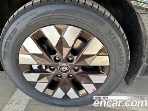 Hyundai Staria 4WD Lounge 7-Seater 2024 года из Южной Кореи