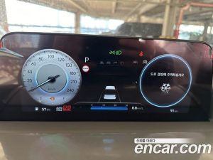 Hyundai Staria 4WD Lounge 7-Seater 2024 года из Южной Кореи