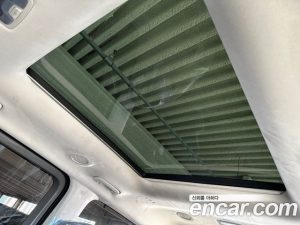 Hyundai Staria 4WD Lounge 7-Seater 2024 года из Южной Кореи