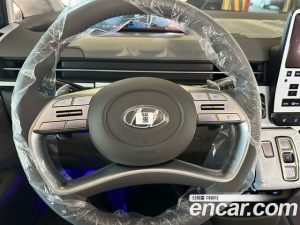 Hyundai Staria 4WD Lounge 7-Seater 2024 года из Южной Кореи
