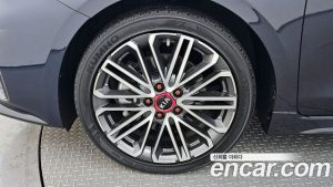 Kia K3 5Door GT Prestige 2021 года из Южной Кореи