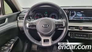 Kia K5 2.0 2020 года из Южной Кореи