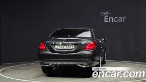 Mercedes-Benz C-Class C200 Avantgarde 2020 года из Южной Кореи