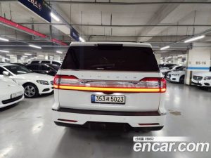 Lincoln Navigator 3.5L 2021 года из Южной Кореи