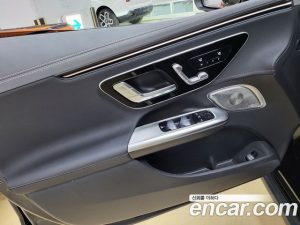 Mercedes-Benz EQE EQE350+ 2023 года из Южной Кореи