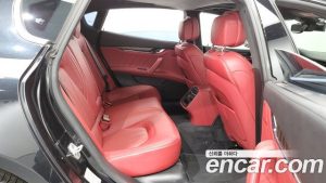 Maserati Quattroporte 3.0 V6 2020 года из Южной Кореи