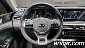 Kia K5 2.0 2020 года из Южной Кореи
