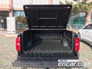 ChevroletGMDaewoo Colorado 3.6 Z71-X Midnight 4WD 2021 года из Южной Кореи