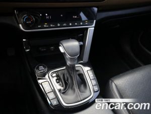 Kia Seltos Бензин 1.6 Turbo 2WD 2021 года из Южной Кореи
