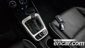 Hyundai Venue 1.6 Flux 2021 года из Южной Кореи