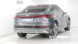 Audi e-tron 55 4WD Sportback 2023 года из Южной Кореи