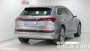 Audi e-tron 55 4WD 2023 года из Южной Кореи