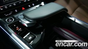 Audi e-tron 55 4WD 2023 года из Южной Кореи