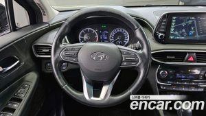 Hyundai Santafe Дизель 2.0 2WD 2020 года из Южной Кореи