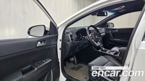 Kia Sportage Дизель 1.6 2WD 2022 года из Южной Кореи