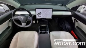 Tesla Model Y LONG RANGE 2021 года из Южной Кореи