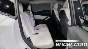 Tesla Model Y LONG RANGE 2021 года из Южной Кореи