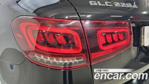 Mercedes-Benz GLC-Class GLC220 d 4MATIC 2020 года из Южной Кореи