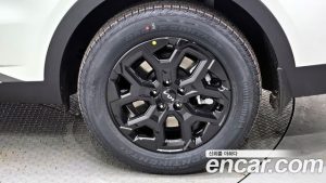 Kia Sorento HEV 1.6 2WD 2024 года из Южной Кореи