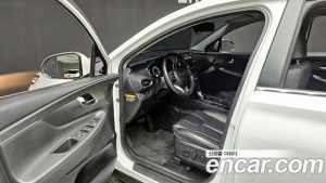 Hyundai Santafe Дизель 2.0 2WD 2020 года из Южной Кореи