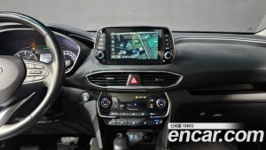 Hyundai Santafe Дизель 2.0 2WD 2020 года из Южной Кореи