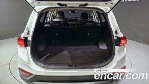 Hyundai Santafe Дизель 2.0 2WD 2020 года из Южной Кореи
