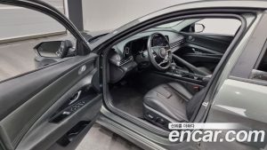 Hyundai AVANTE 1.6 2021 года из Южной Кореи