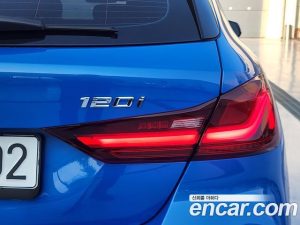 BMW 1-Series 120i M Sport 2023 года из Южной Кореи