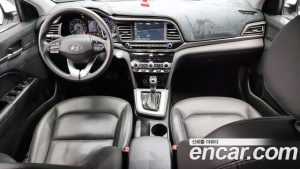 Hyundai AVANTE 1.6 2020 года из Южной Кореи