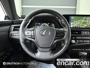Lexus ES Luxury Plus 2023 года из Южной Кореи