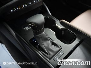 Lexus ES Luxury Plus 2023 года из Южной Кореи