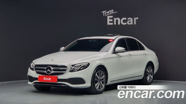 Mercedes-Benz E-Class E300 4MATIC Avantgarde 2019 года из Кореи