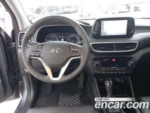 Hyundai Tucson Дизель 2.0 2WD 2020 года из Южной Кореи