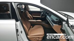 Hyundai Grandeur 2.5 Бензин 2WD 2023 года из Южной Кореи