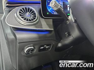 Mercedes-Benz EQS EQS450 4MATIC Lunch Edition 2023 года из Южной Кореи