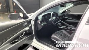Hyundai AVANTE 1.6 2021 года из Южной Кореи