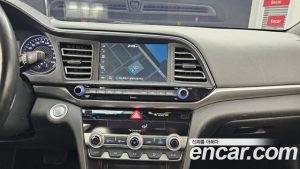 Hyundai AVANTE 1.6 2020 года из Южной Кореи