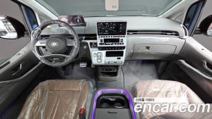 Hyundai Staria 4WD Lounge 9-Seater 2024 года из Южной Кореи