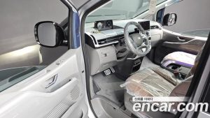 Hyundai Staria 4WD Lounge 9-Seater 2024 года из Южной Кореи
