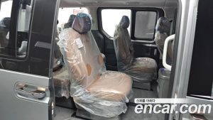 Hyundai Staria 4WD Lounge 9-Seater 2024 года из Южной Кореи