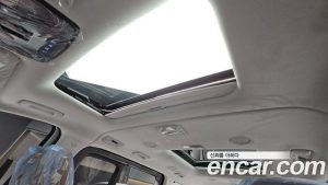 Hyundai Staria 4WD Lounge 9-Seater 2024 года из Южной Кореи
