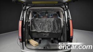 Hyundai Staria 4WD Lounge 9-Seater 2024 года из Южной Кореи