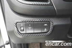Kia Seltos Бензин 1.6 Turbo 2WD 2020 года из Южной Кореи
