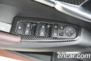 Kia Seltos Бензин 1.6 Turbo 2WD 2020 года из Южной Кореи