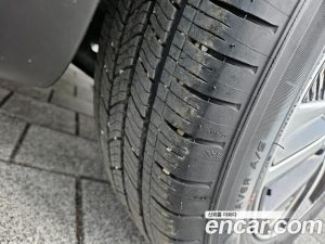 Kia Niro 1.6 HEV 2020 года из Южной Кореи