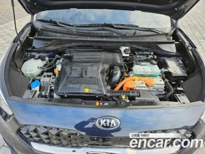 Kia Niro 1.6 HEV 2020 года из Южной Кореи
