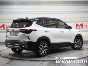 Kia Seltos Бензин 1.6 Turbo 4WD 2022 года из Южной Кореи