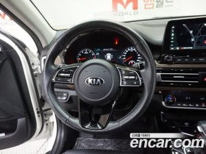 Kia Seltos Бензин 1.6 Turbo 4WD 2022 года из Южной Кореи